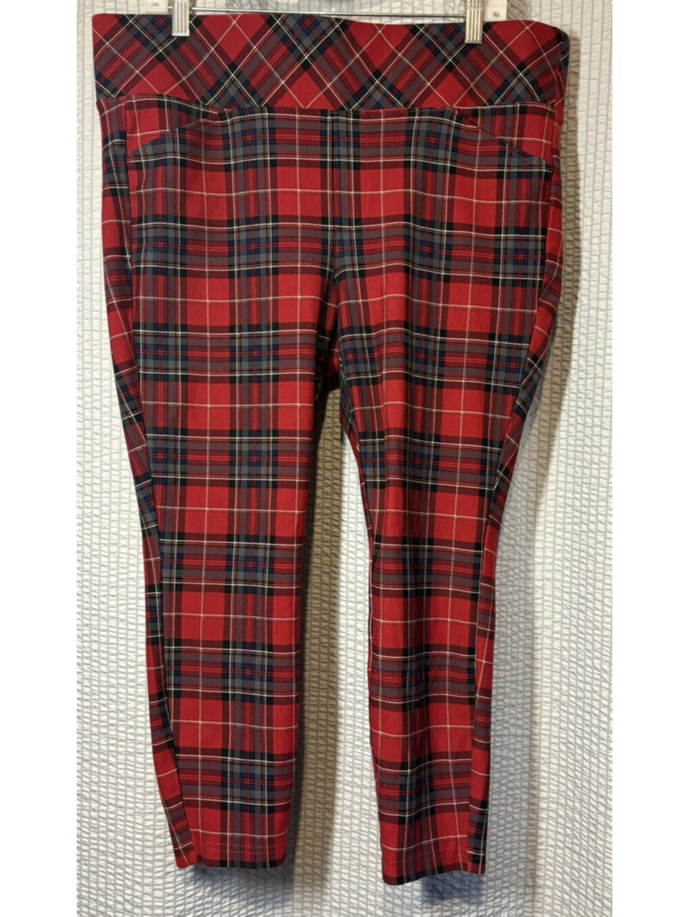 Torrid Pixie Pants Size 2S Plus Red Plaid Tartan Skinny Ankle Stretch Crop